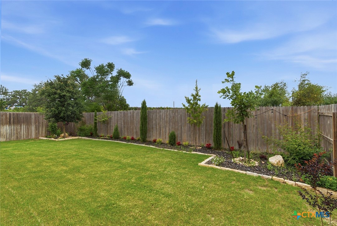 2905 Greenbriar Property Photo 9
