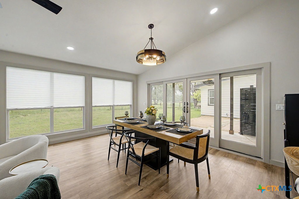 200 E Meadow Lane Property Photo 15