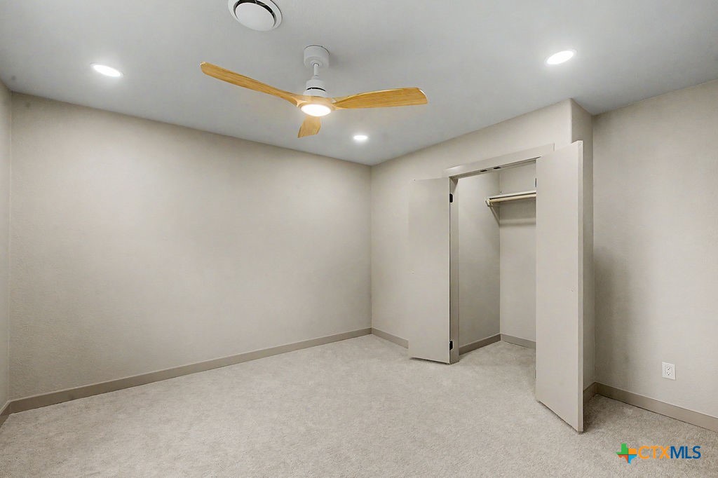 200 E Meadow Lane Property Photo 35