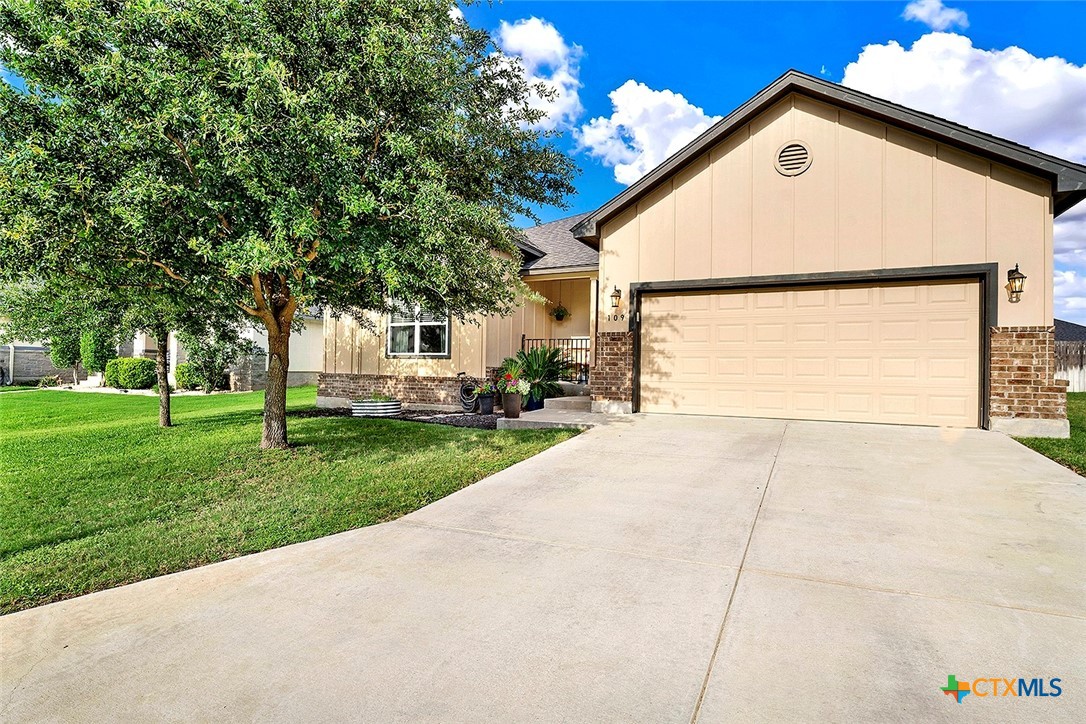 109 Grandview Property Photo 2