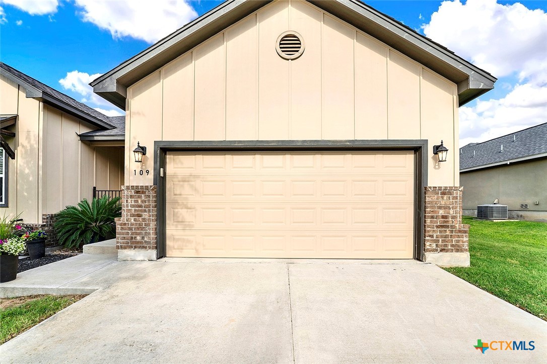 109 Grandview Property Photo 5