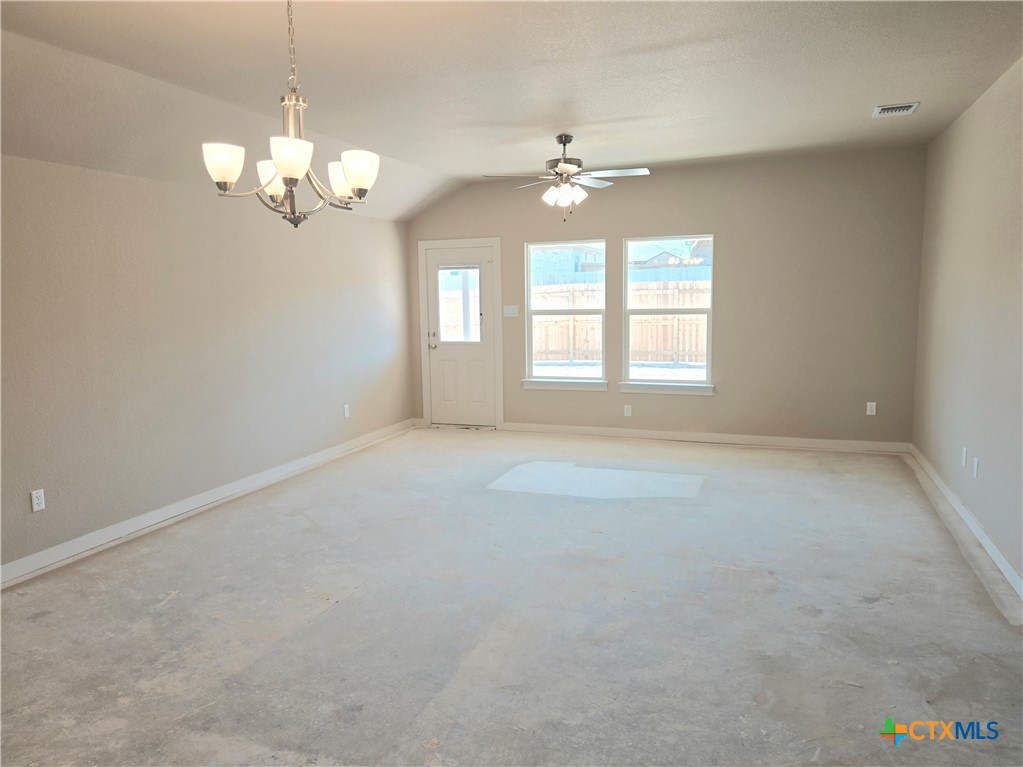 3200 Privet Drive Property Photo 4