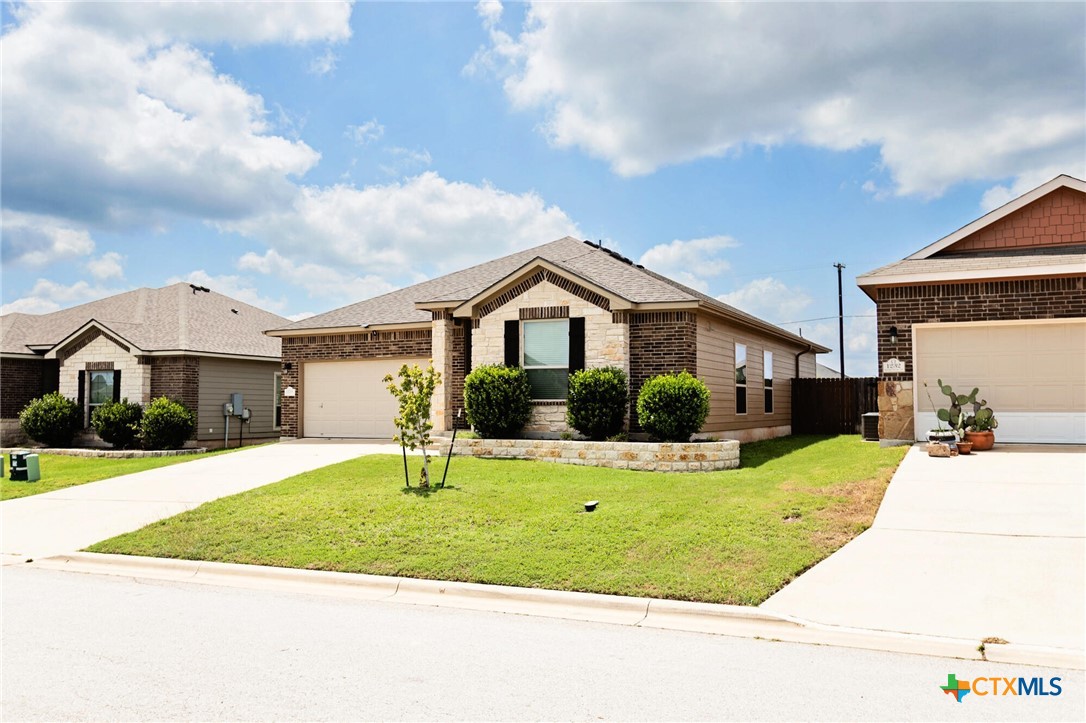 1228 Spring Terrace Loop Property Photo 1