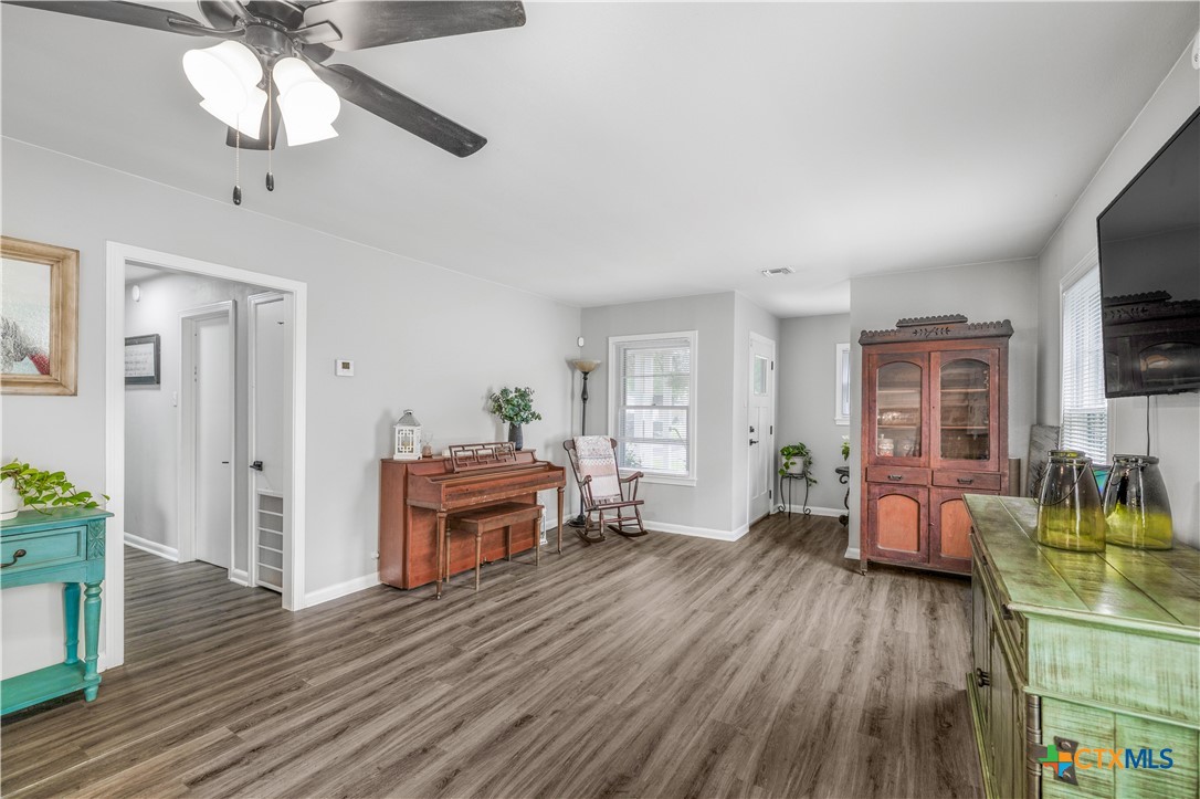 2306 Mac Arthur Street Property Photo 8