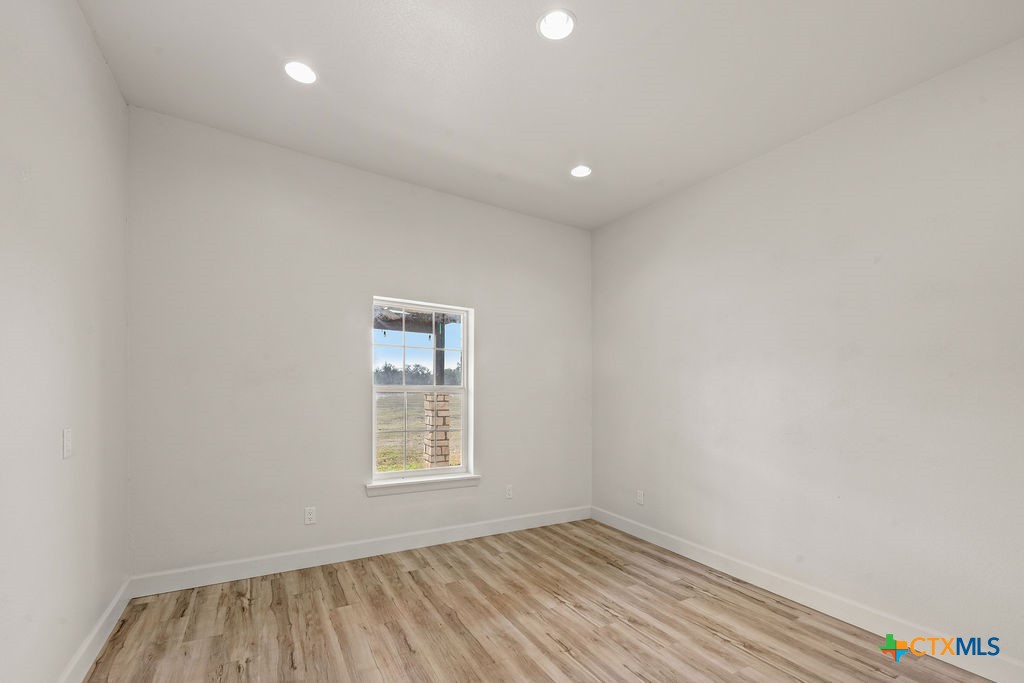 2795 W Highway 290 Property Photo 8