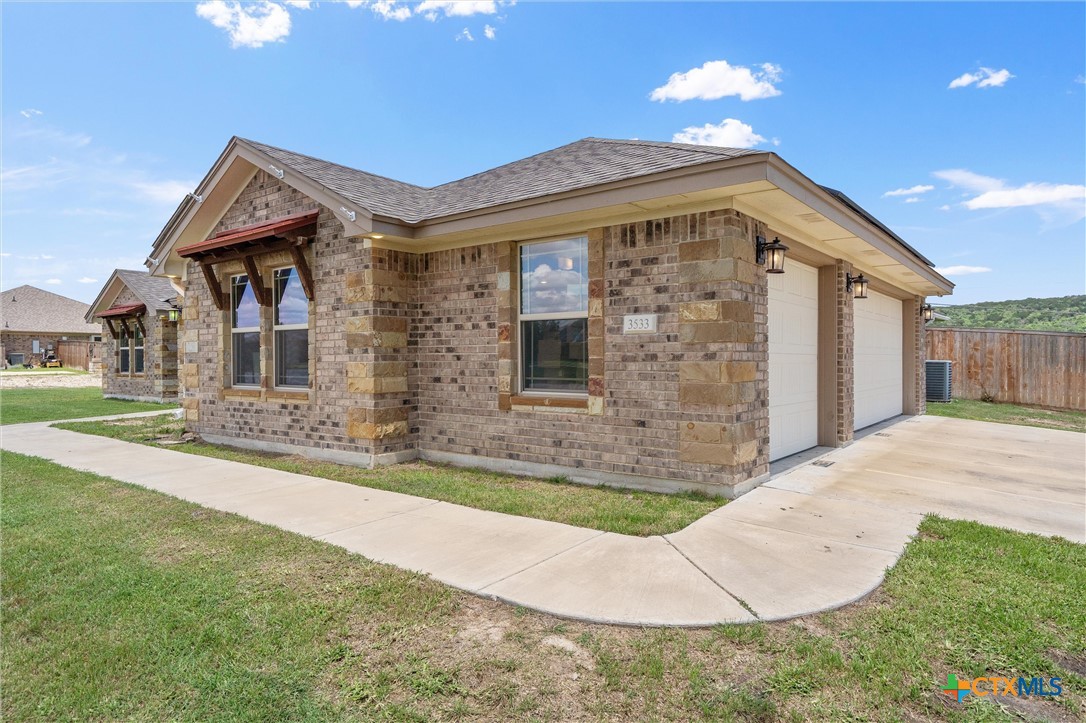 3533 Hooten Bend Road Property Photo 3