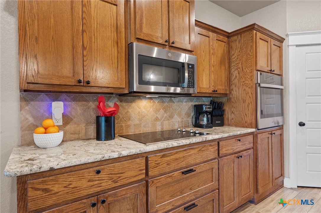 3533 Hooten Bend Road Property Photo 12