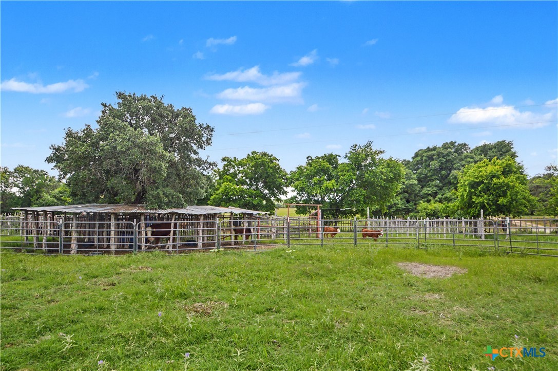 179 E County Road 318 Property Photo 48