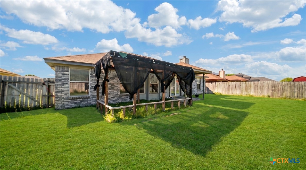 4404 Captain Drive Property Photo 23