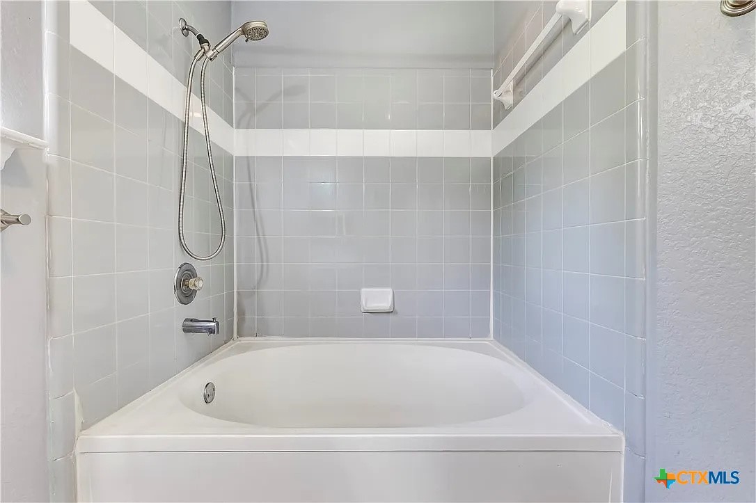 2601 Schulze Drive Property Photo 20