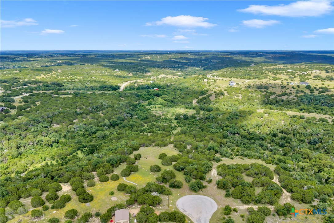 108 Lost Canyon Crk Property Photo 6