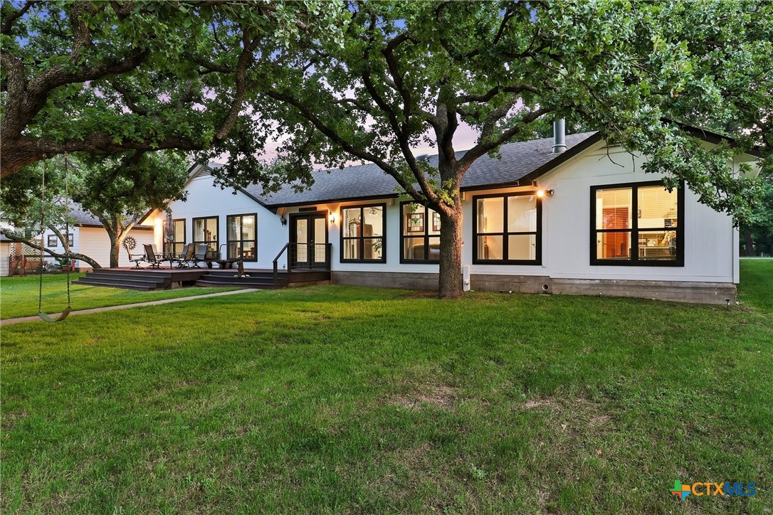115 Sunset Circle Property Photo 3