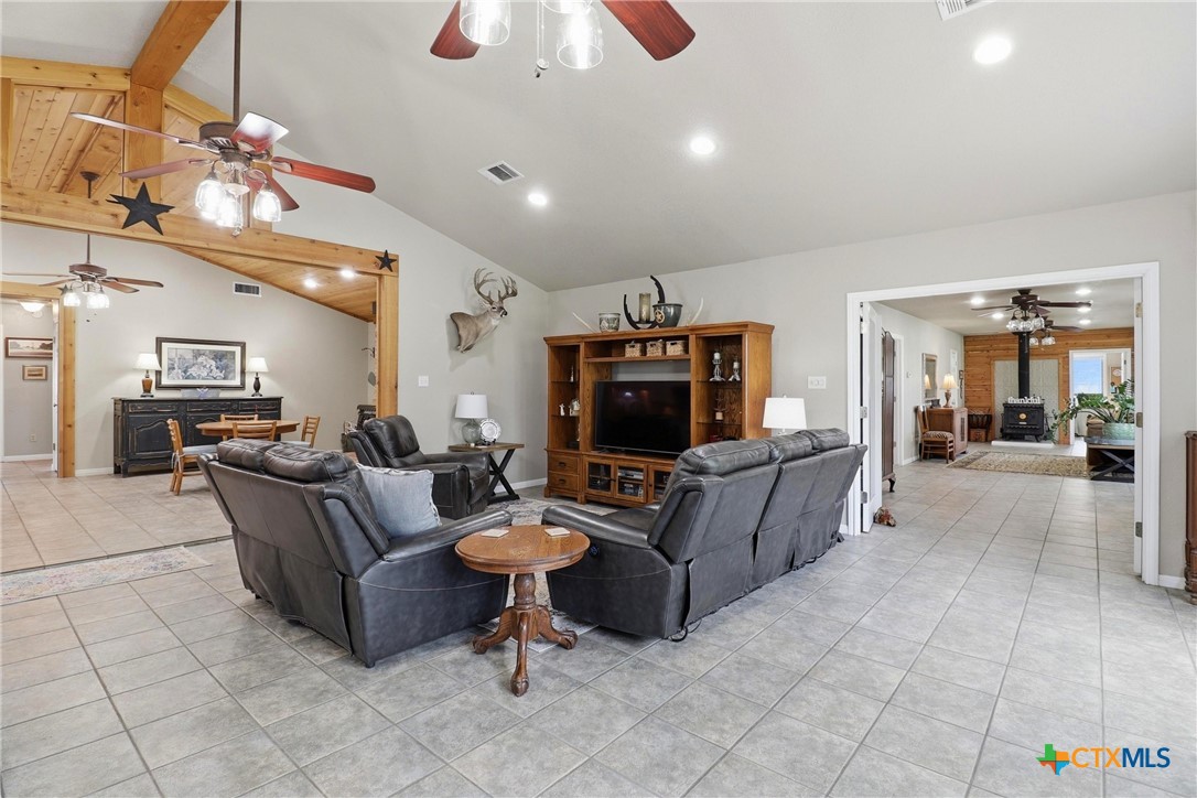 115 Sunset Circle Property Photo 10