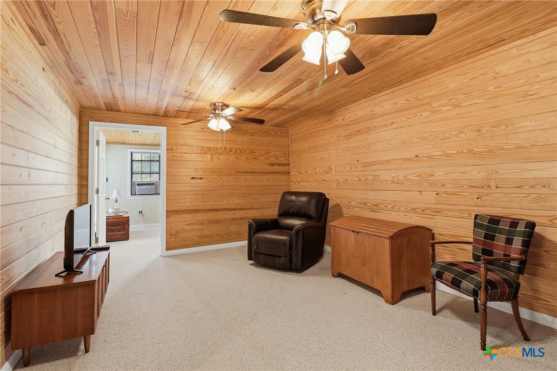 115 Sunset Circle Property Photo 18