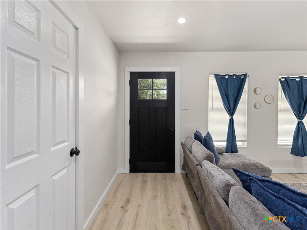 503 Pickwell Drive Property Photo 3