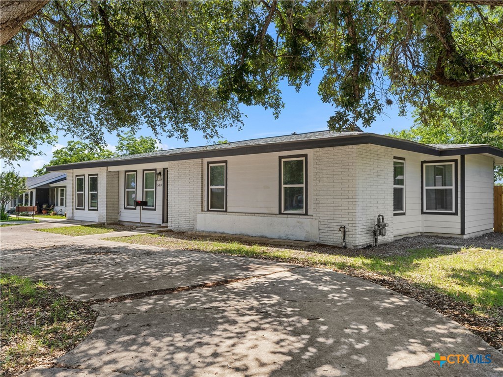 503 Pickwell Drive Property Photo 33
