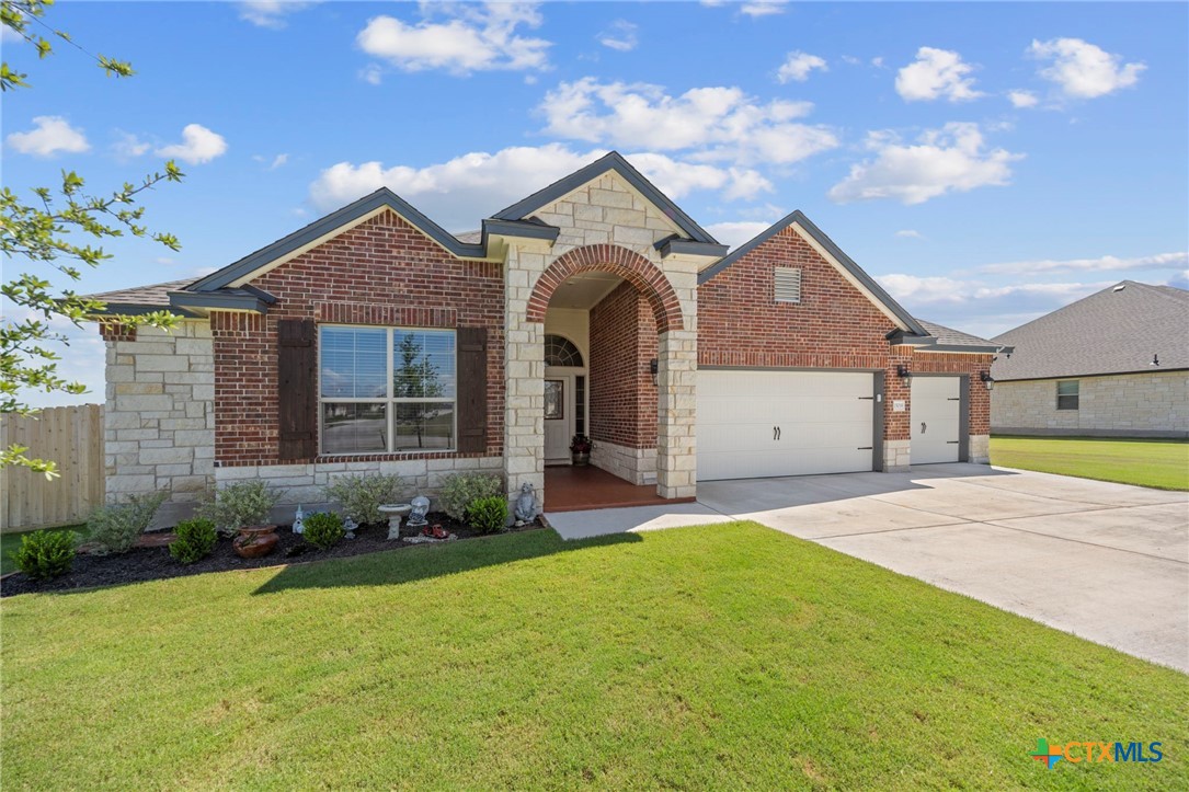 15019 Planeview Drive Property Photo 32