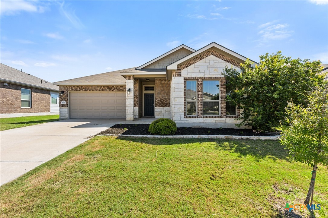 806 Dunford Drive Property Photo 1