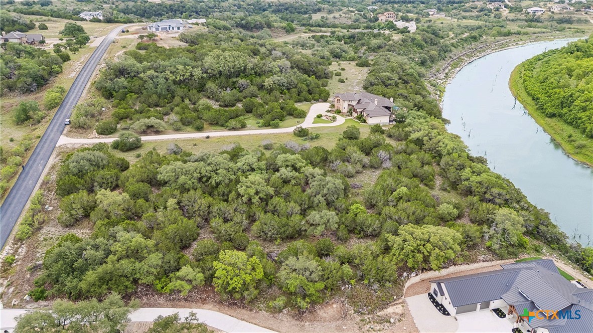 293 River Cliff Place Property Photo 3
