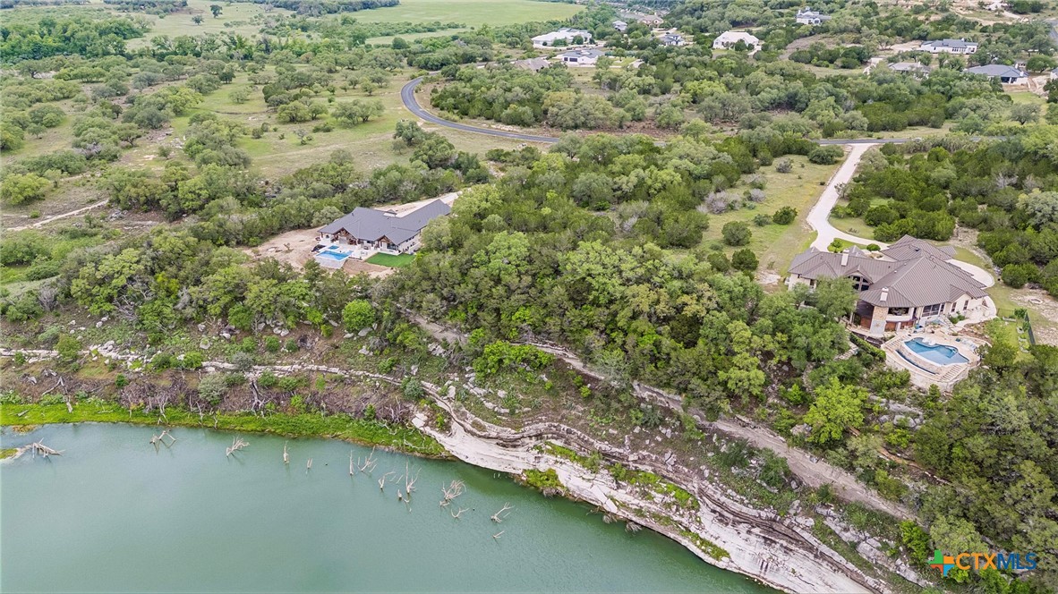 293 River Cliff Place Property Photo 6