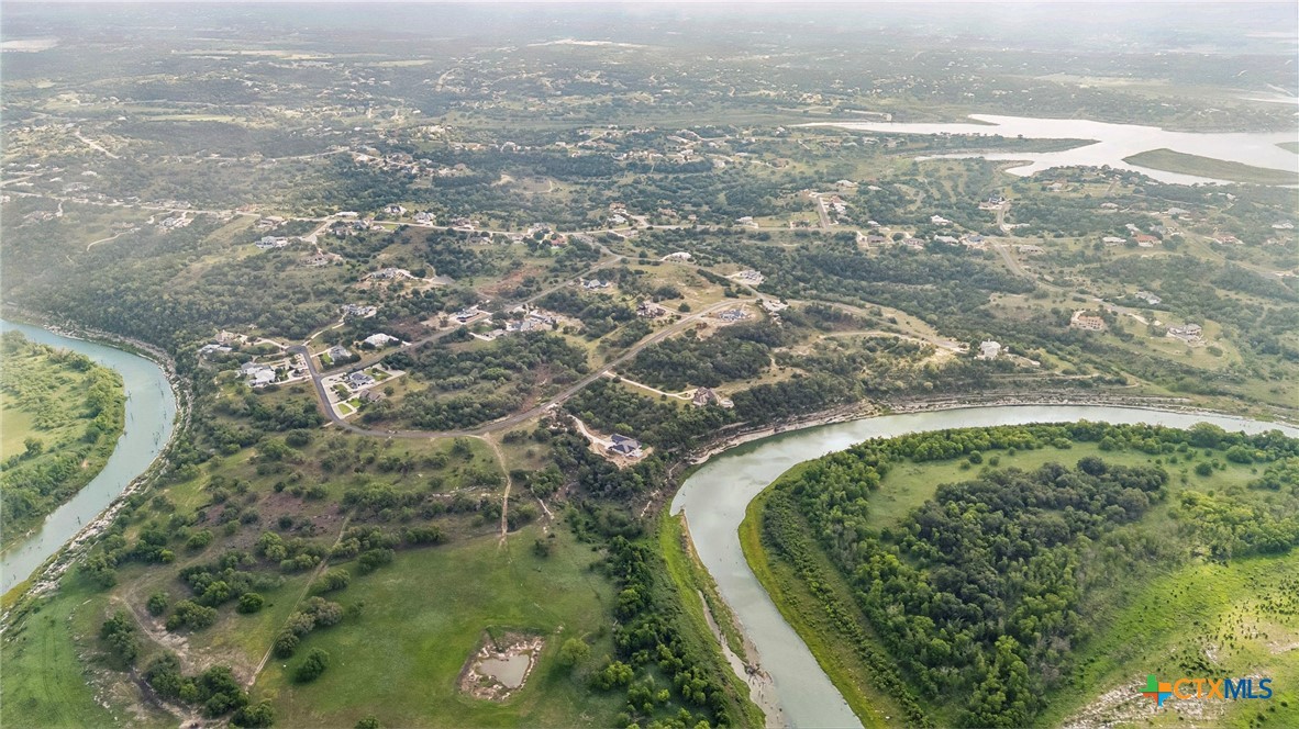 293 River Cliff Place Property Photo 8