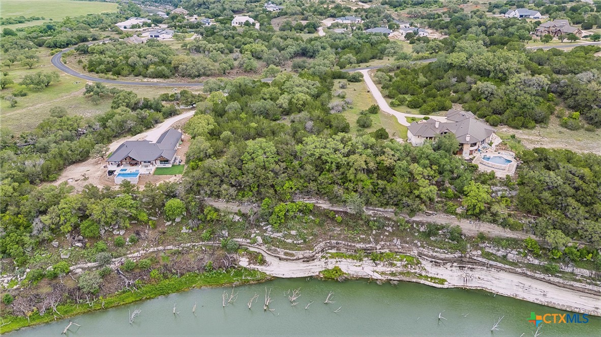 293 River Cliff Place Property Photo 14