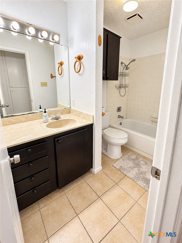 1301 N 10th Street Property Photo 11