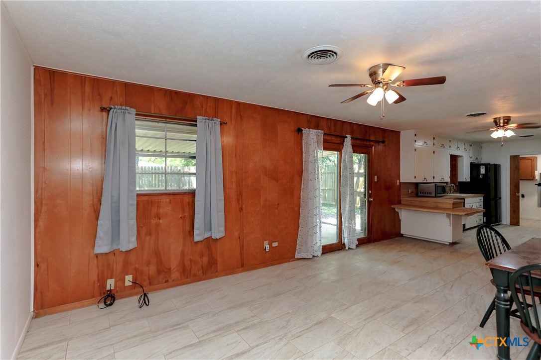 3006 Cordova Drive Property Photo 6