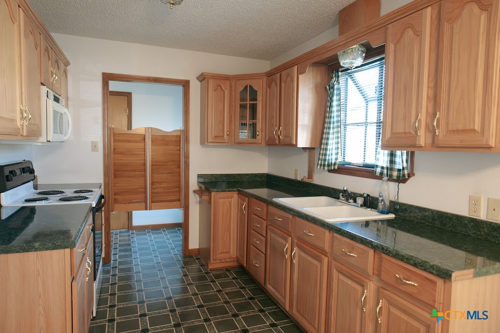 603 S Terry Street Property Photo 11