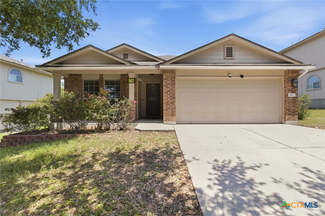801 Covent Drive Property Photo 1