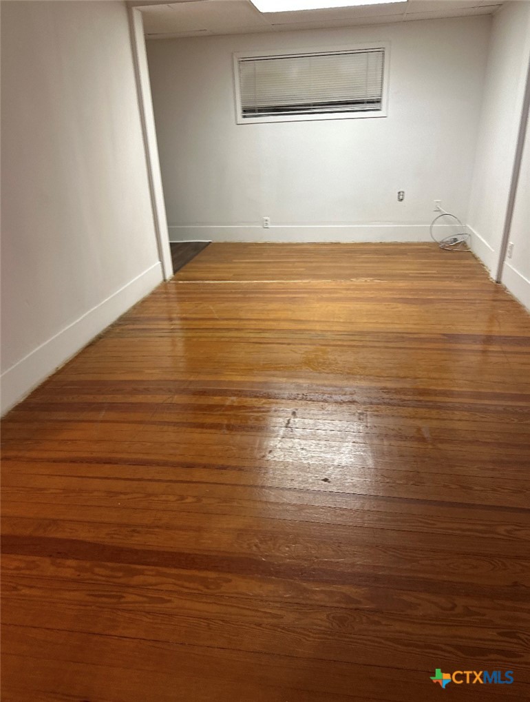310 W Avenue A Property Photo 10