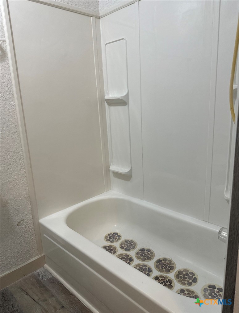 310 W Avenue A Property Photo 15