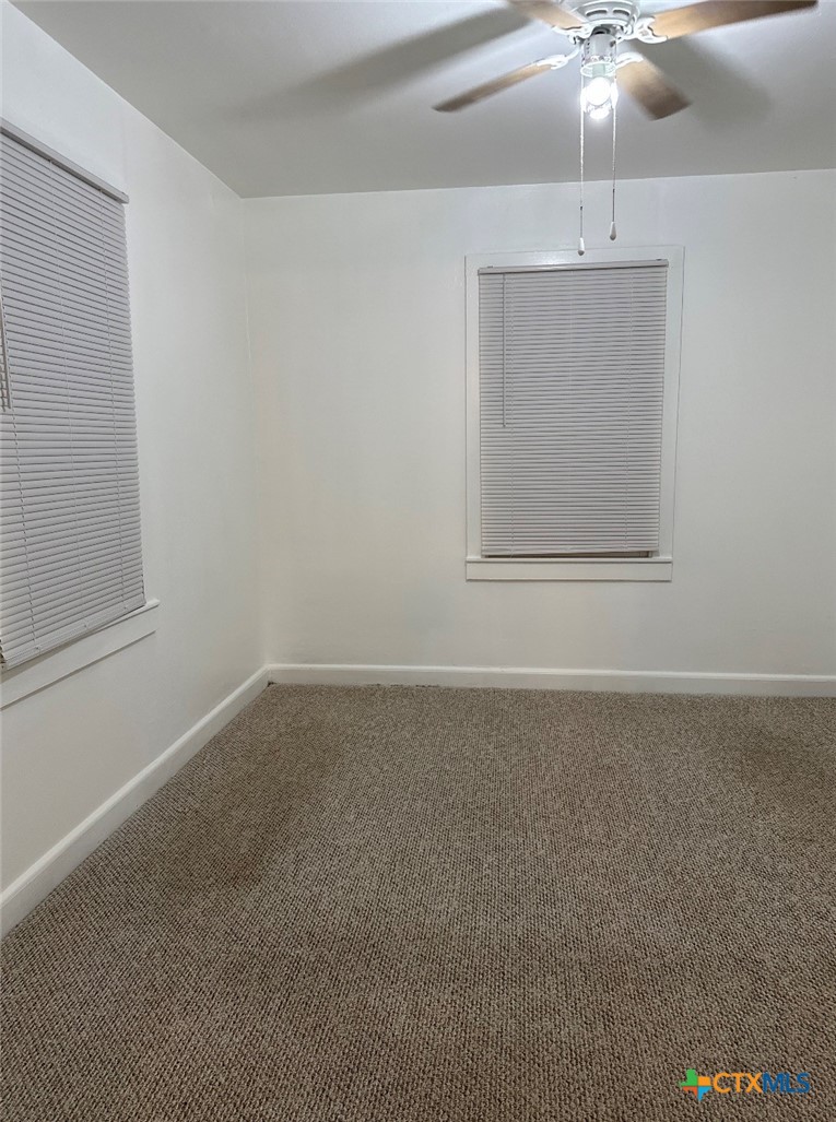 310 W Avenue A Property Photo 18