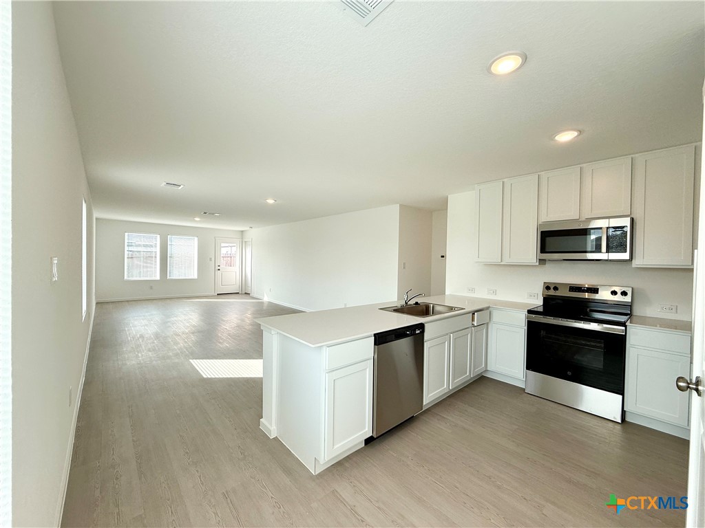 311 Moscato Road Property Photo 3