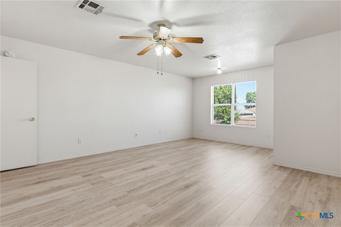 5206 Holster Drive Property Photo 14