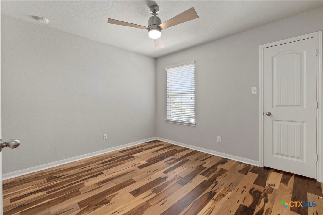 316 Limestone Creek Property Photo 26