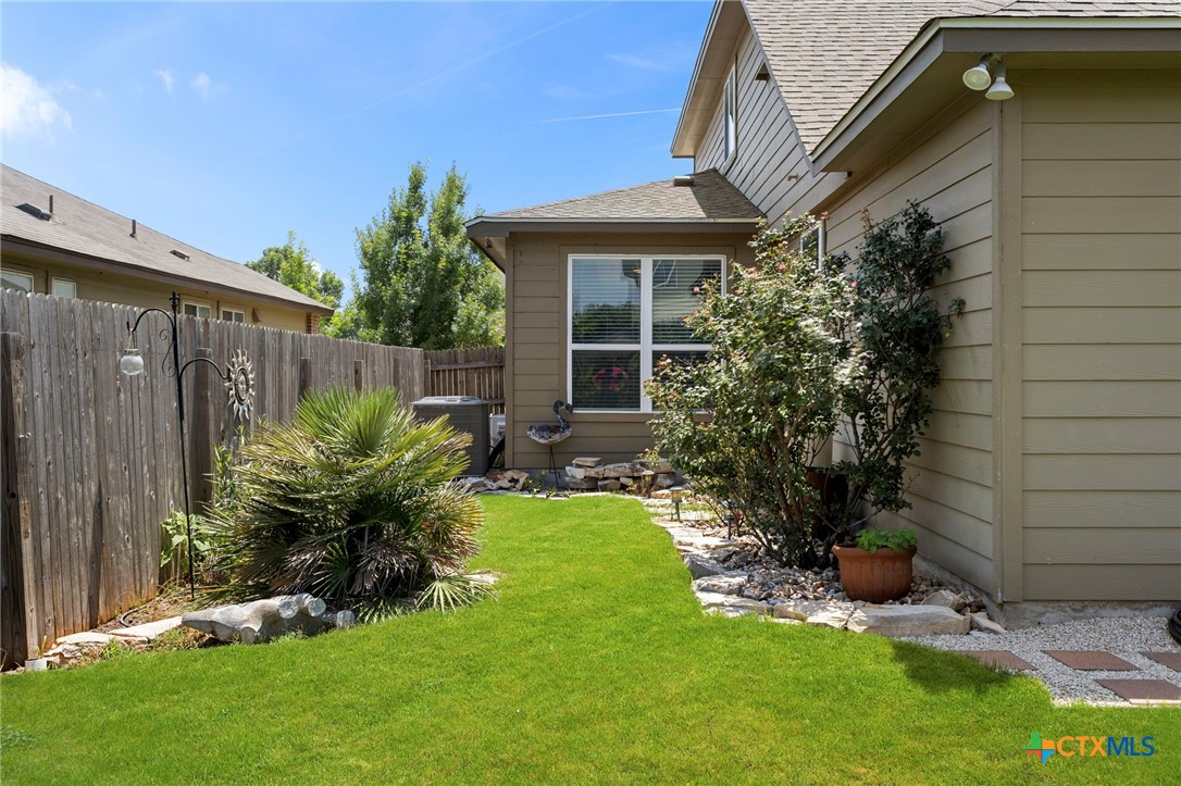 316 Limestone Creek Property Photo 39