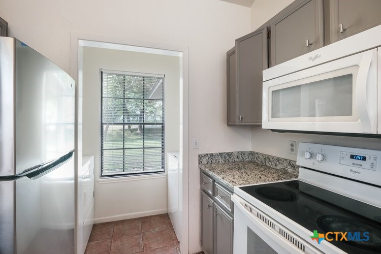 1104 Academy Street Property Photo 8