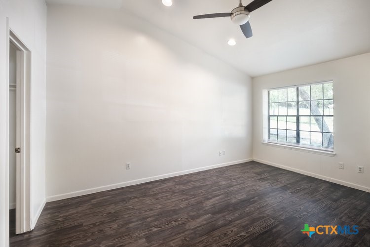 1104 Academy Street Property Photo 10