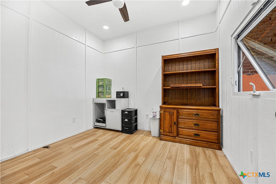 116 Gassaway Avenue Property Photo 6
