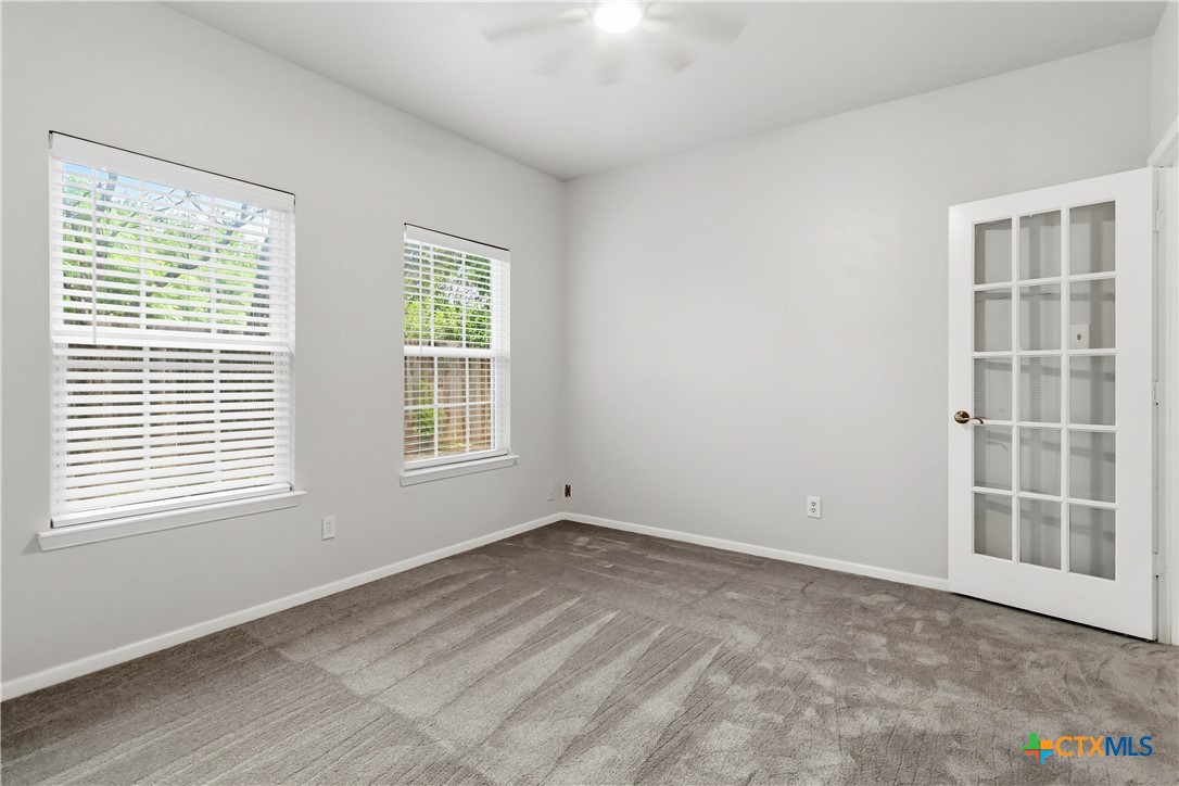 594 Kellys Way Property Photo 27