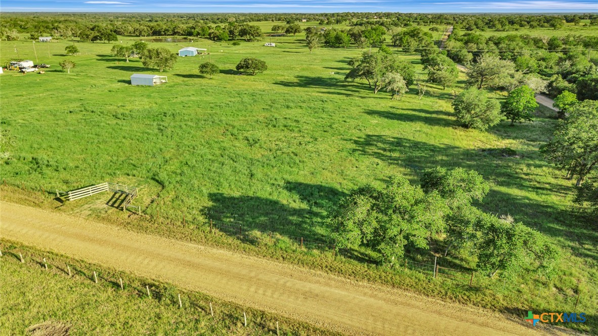 1007 County Road 380 Property Photo 4