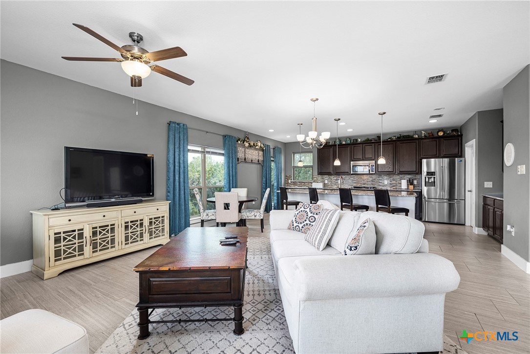 618 Wagon Wheel Drive Property Photo 24