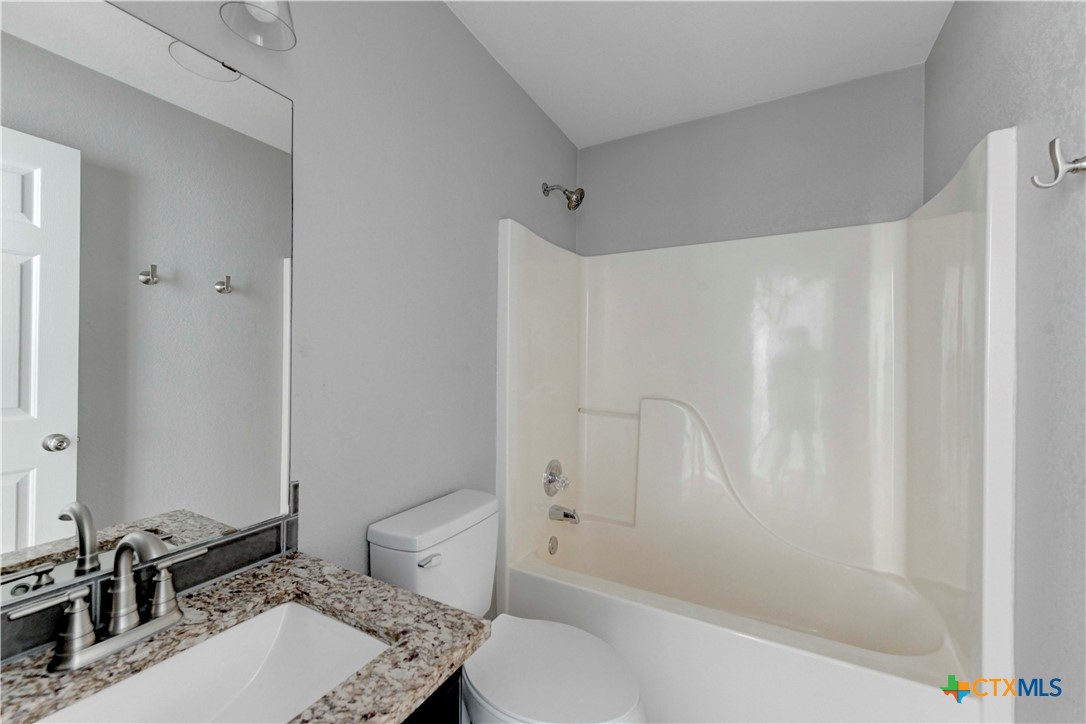1908 Stratford Drive Property Photo 15