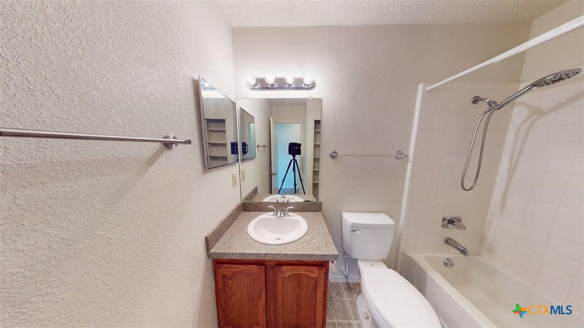 1613 Bobby Lee Drive Property Photo 9