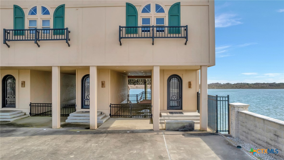 2837 Stella E Property Photo 2
