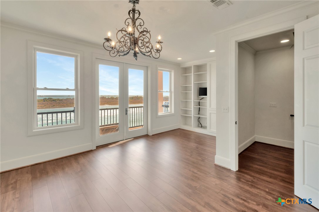 2837 Stella E Property Photo 13