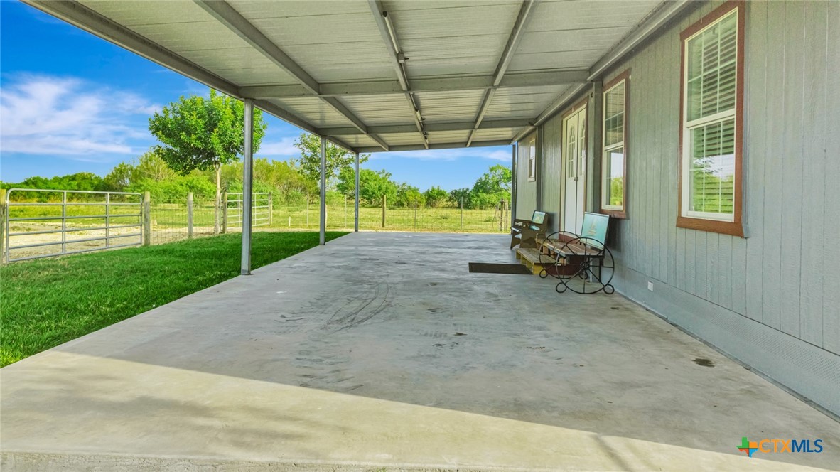 8078 State Highway 35 Property Photo 14