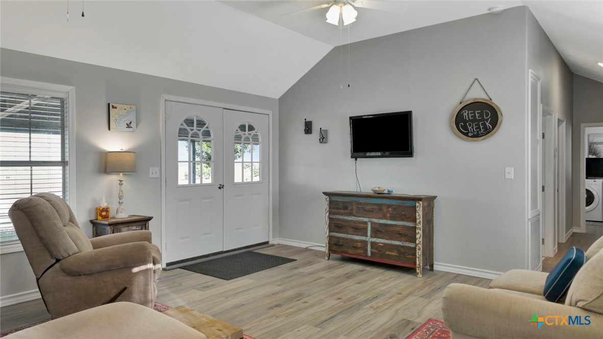 8078 State Highway 35 Property Photo 17