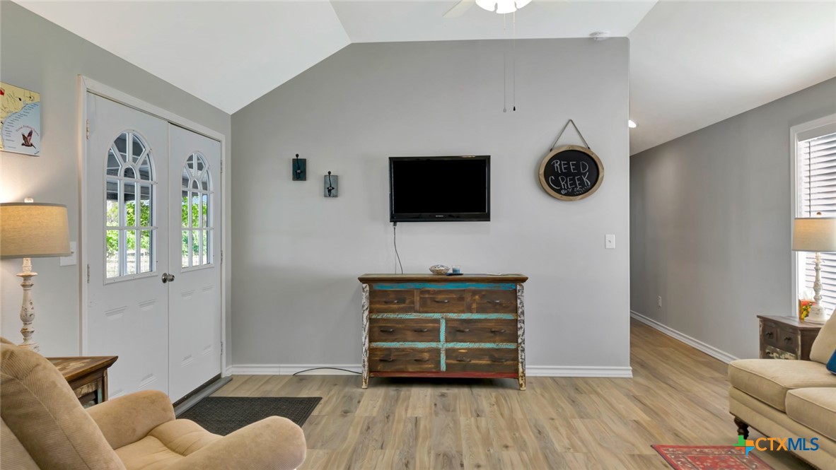 8078 State Highway 35 Property Photo 18
